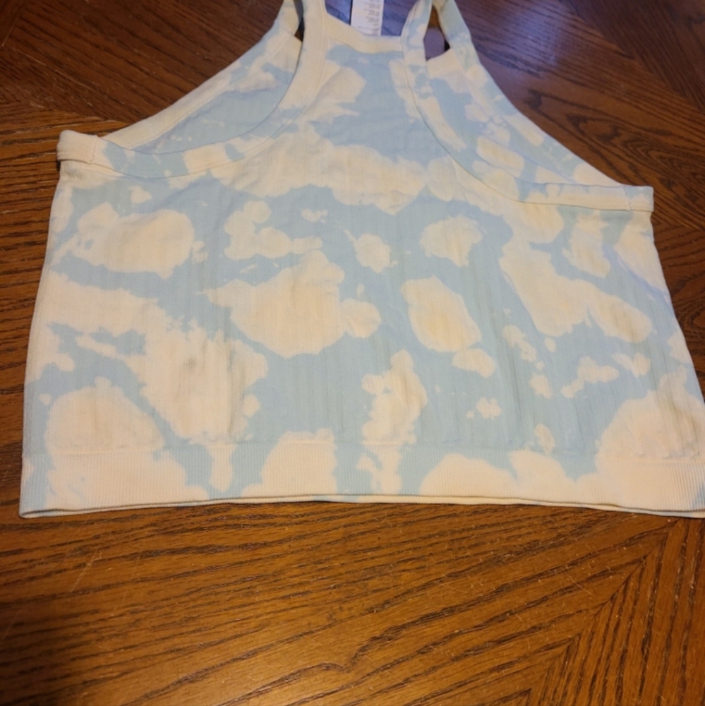 Fabletics halter top - Picture 2 of 5
